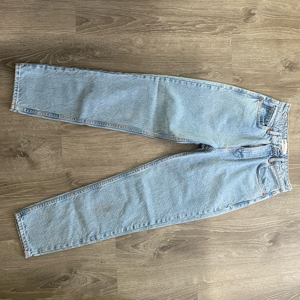 Zara mom jean size 4 light wash